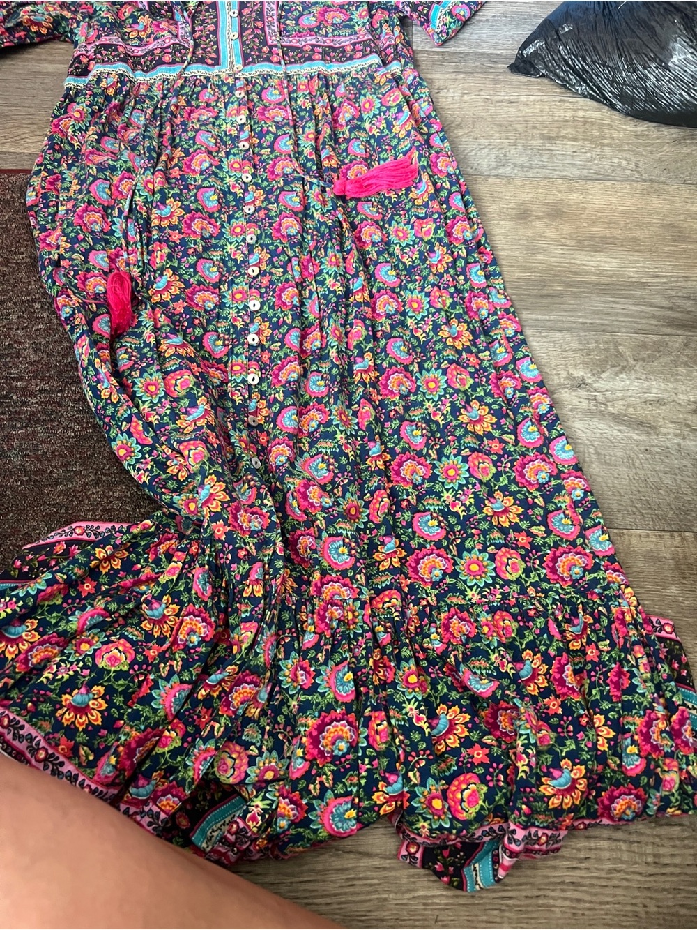 Natural life floral maxi dress size small